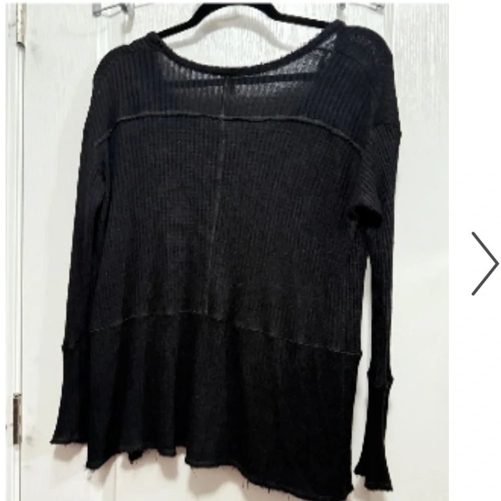 Free People Intimately Oversized Thermal Long Sleeve Waffle Knit Flowy distress - Picture 5 of 14